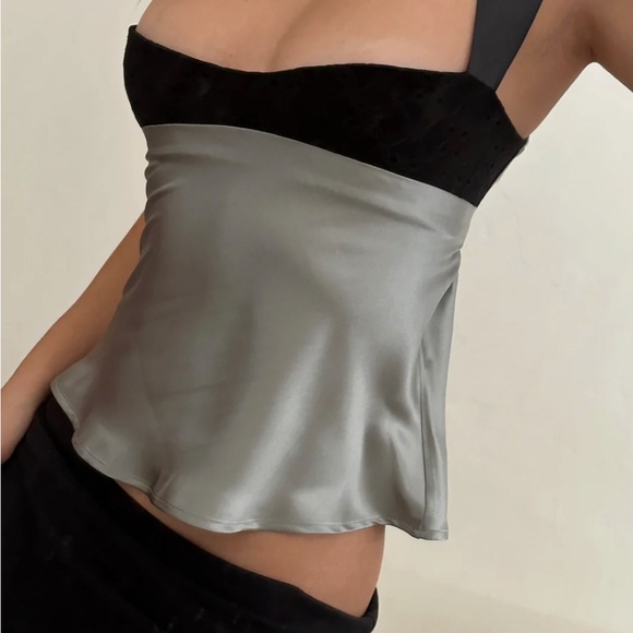 Tops - Enduring Kairos Bisous Top (Size: S)